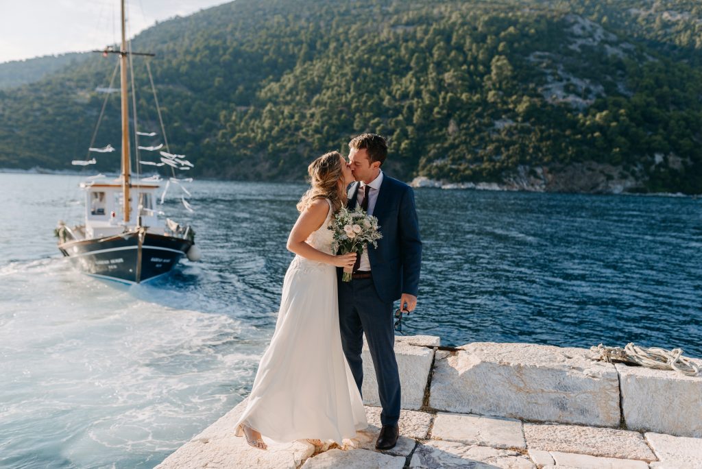 wedding in skyros