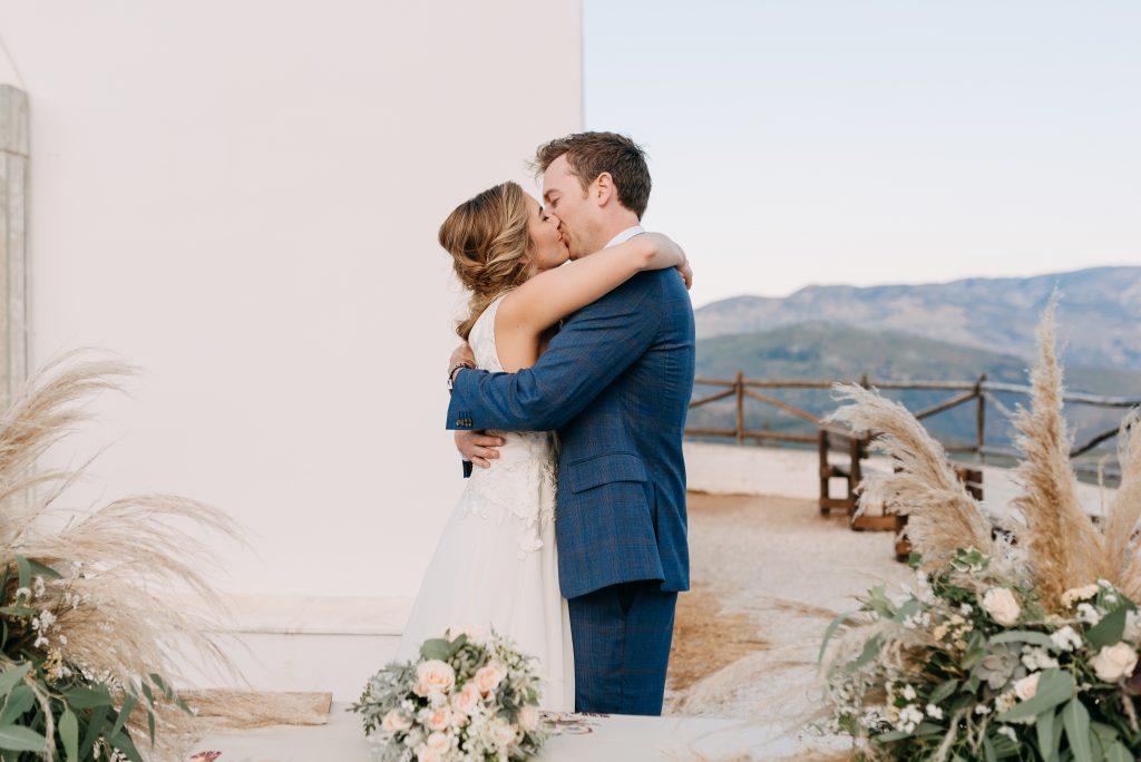 wedding in skyros